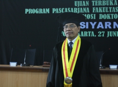 Disela-sela Kesibukan Rektor UAD Kasiyarno Raih Gelar Doktor