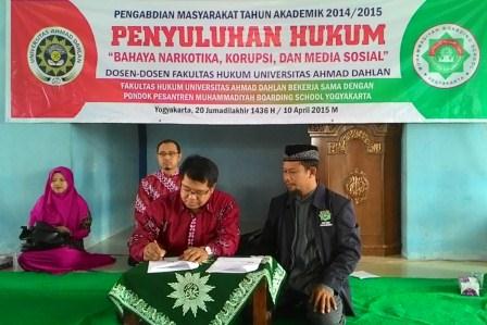 Fakultas Hukum UAD Jalin Kerjasama dengan Muhammadiyah Boarding School Yogyakarta.jpg