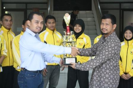 Tapak Suci UAD Raih Juara Umum III di Unair Cup Surabaya