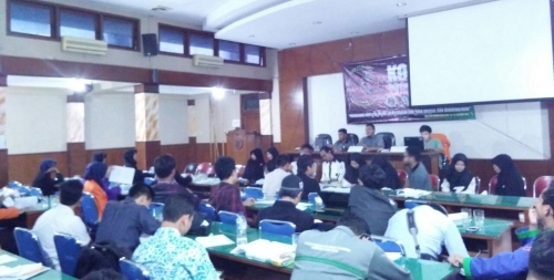 keluarga_besar_mahasiswa_ftdi_uad_adakan_kongres_2.jpg